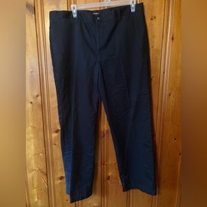 Size 42/32 Men’s DOCKERS Khakis Flat Front Relaxed Fit New